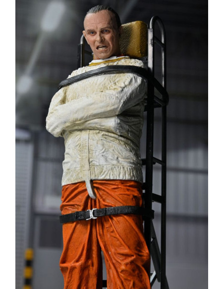 FIGURA NECA REEL TOYS EL SILENCIO DE LOS CORDEROS Figura Dr. Hannibal Lecter (Masked)